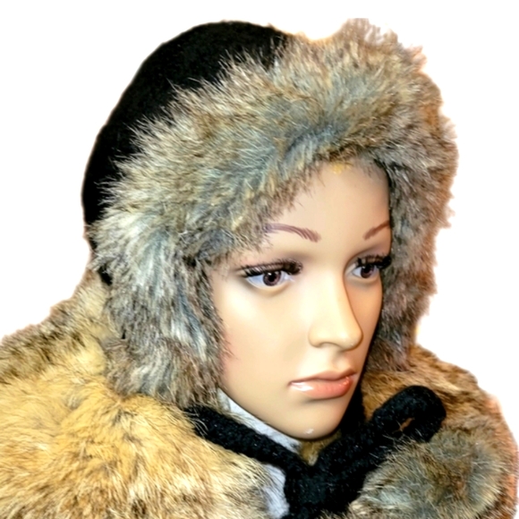 Chanel Fur Merino Wool Fabric Winter pompom Hat - Picture 15 of 16